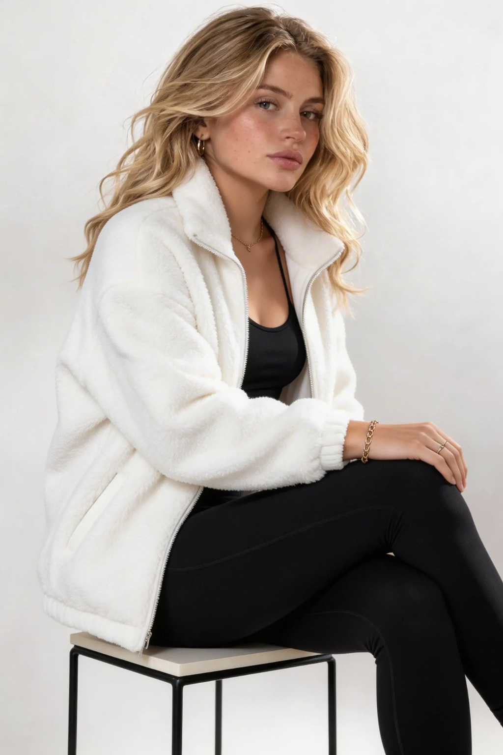 Linear Cropped Borg Full Zip